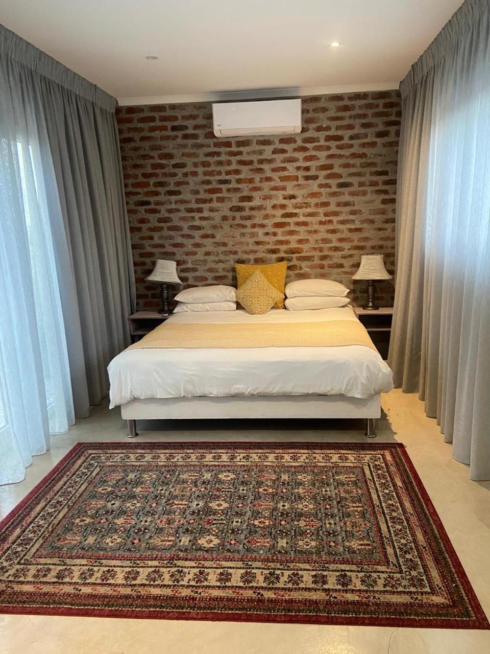 Tcs On Lynnwood Guesthouse Pretoria Exterior photo