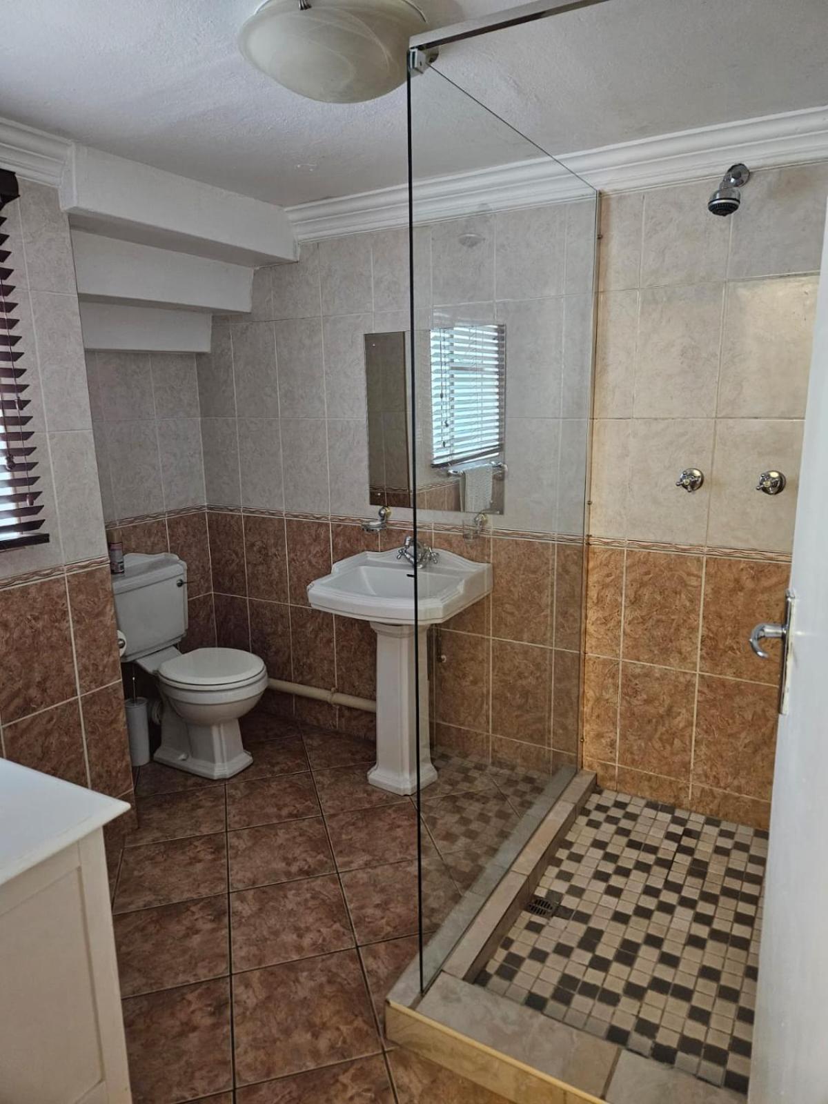 Tcs On Lynnwood Guesthouse Pretoria Exterior photo